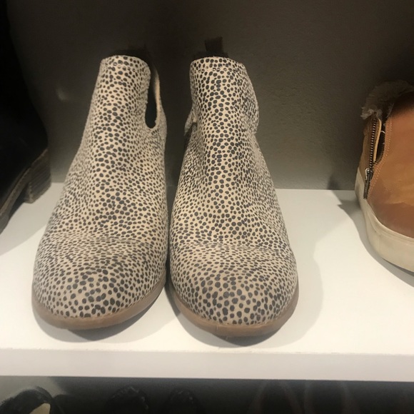 Toms Beige and Black Ankle Booties - Picture 3 of 5